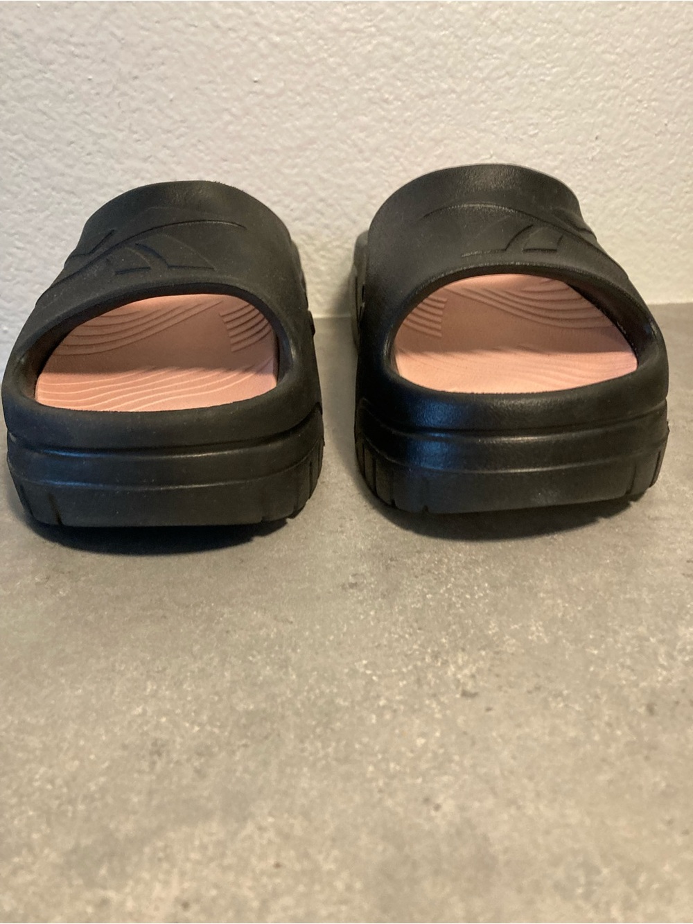 NWOT Reebok Platform Slides - Picture 2 of 9